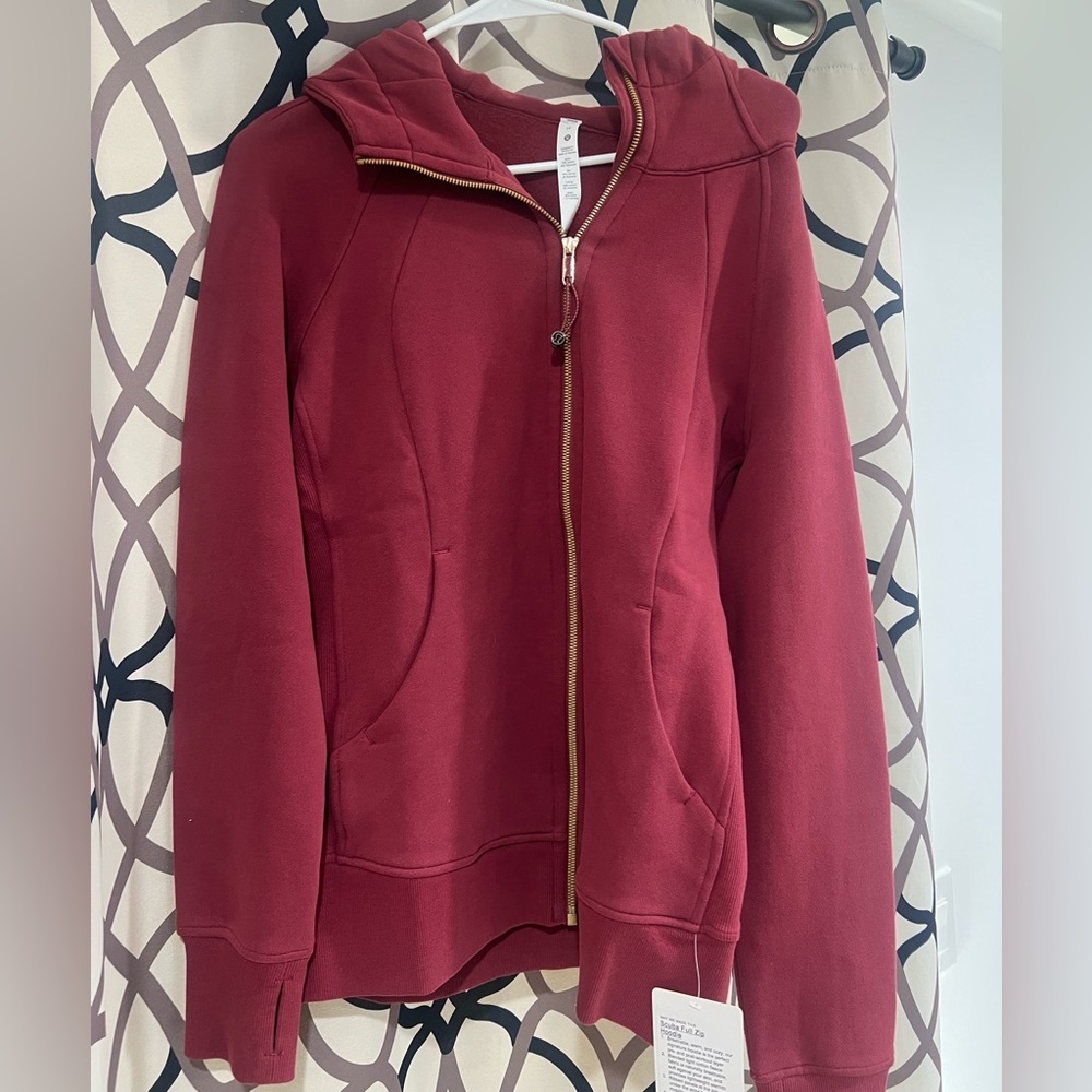 Lululemon Sweater BRAND NEW